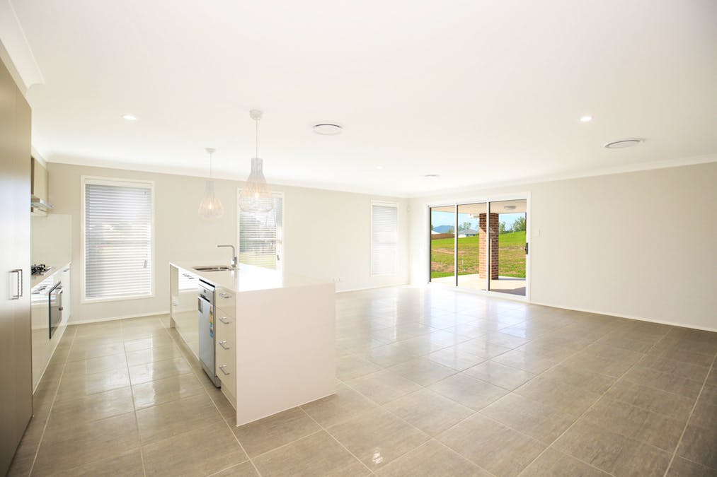 98 Parker Crescent, Berry, NSW, 2535 - Image 4