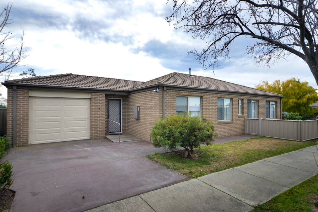 128 Wallace Street, Bairnsdale, VIC, 3875 - Image 1