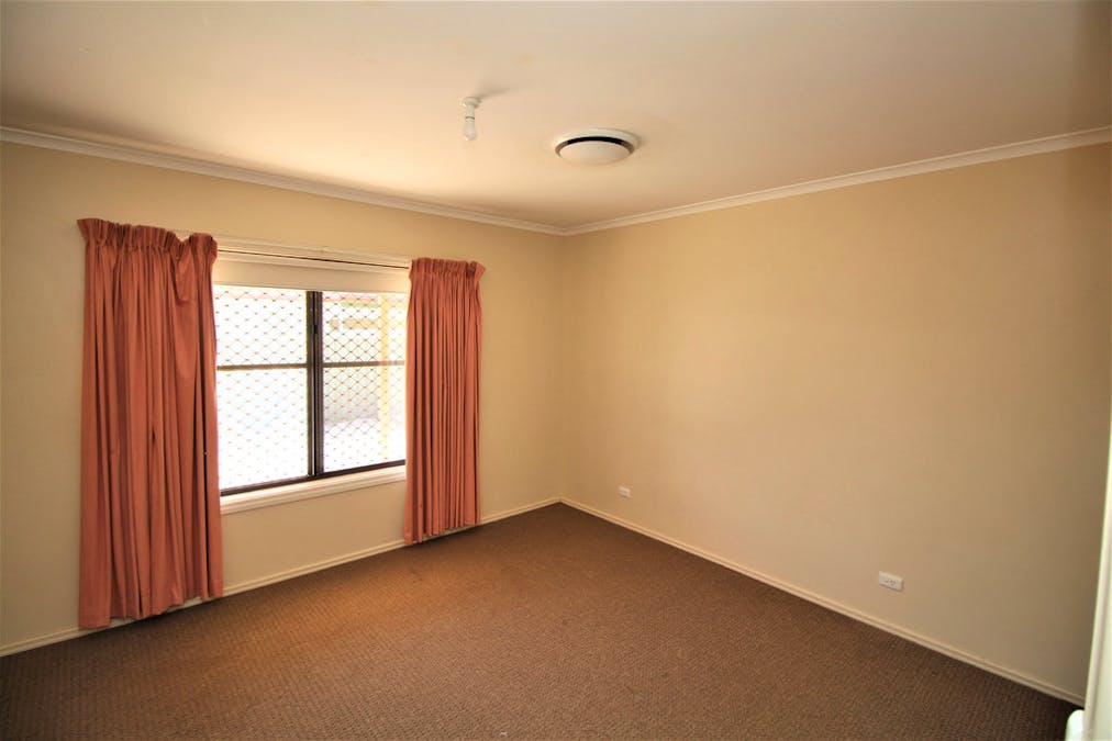 18 Moses Street, Griffith, NSW, 2680 - Image 7