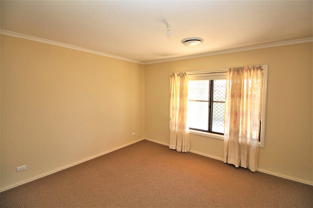 18 Moses Street, Griffith, NSW, 2680 - Image 8
