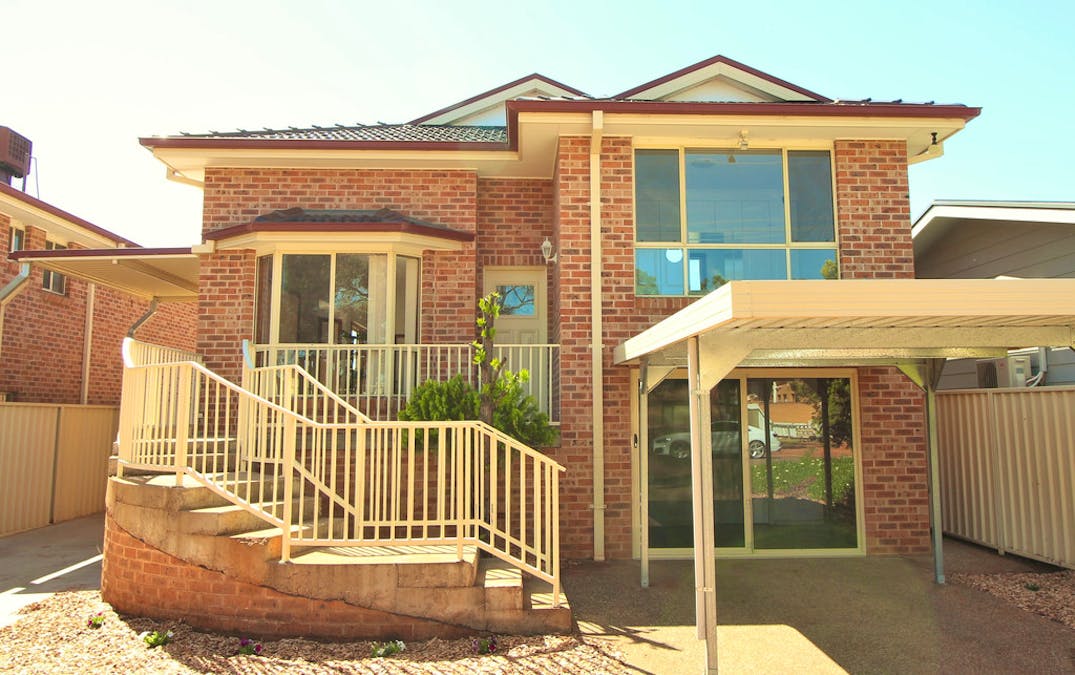 2/19 Ulong Street, Griffith, NSW, 2680 - Image 1