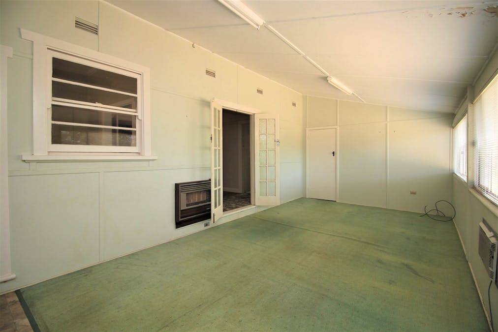 8 Yoolooma Street, Griffith, NSW, 2680 - Image 7