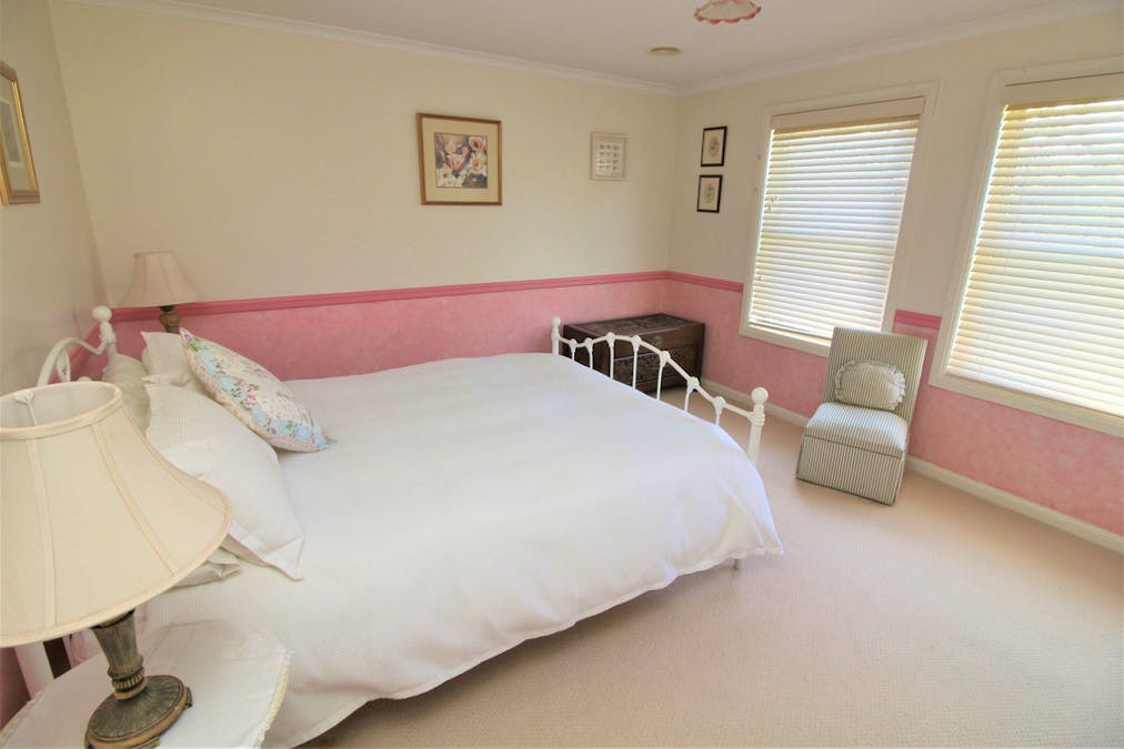 5 Foster Place, Griffith, NSW, 2680 - Image 9