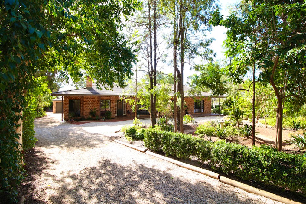 17 Maegraith Place, Lake Wyangan, NSW, 2680 - Image 1