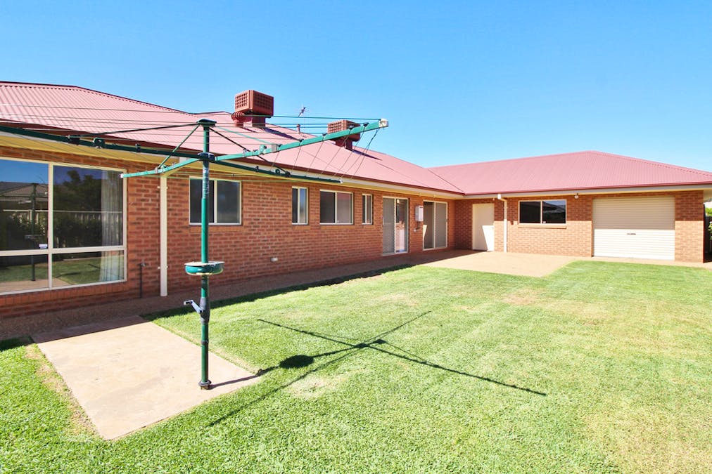 25 Little Road, Griffith, NSW, 2680 - Image 11