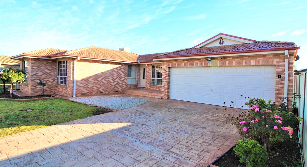 7 Wyvern Crescent, Griffith, NSW, 2680 - Image 1