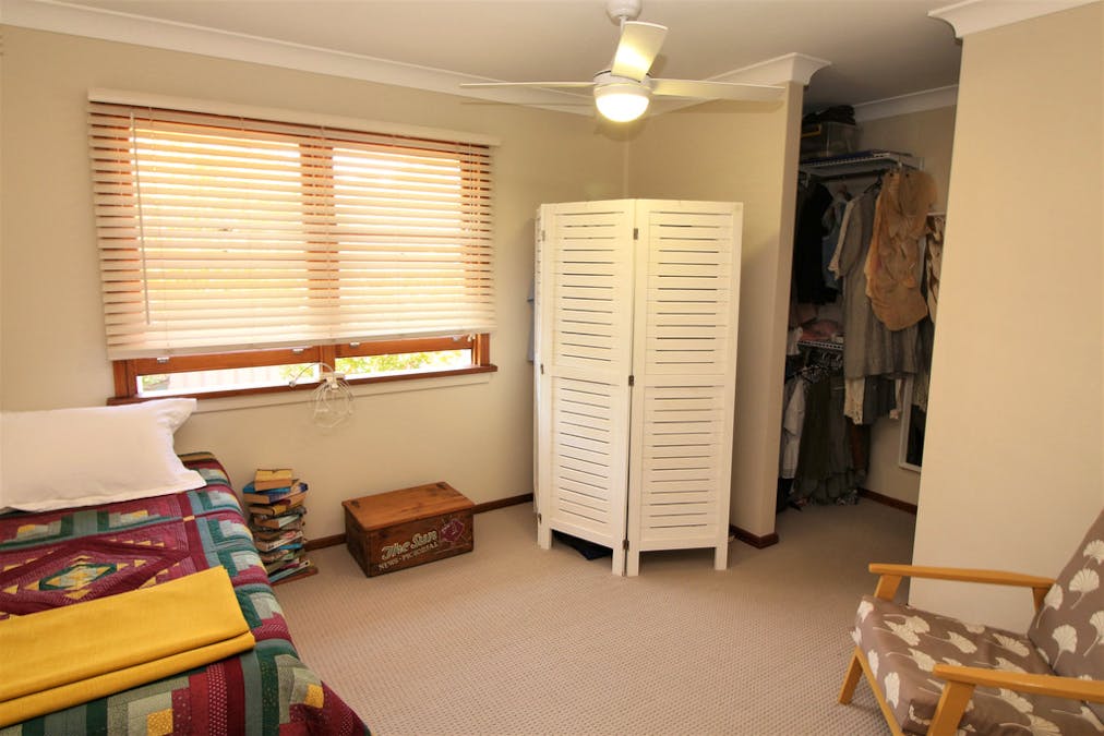 7 Langley Crescent, Griffith, NSW, 2680 - Image 12