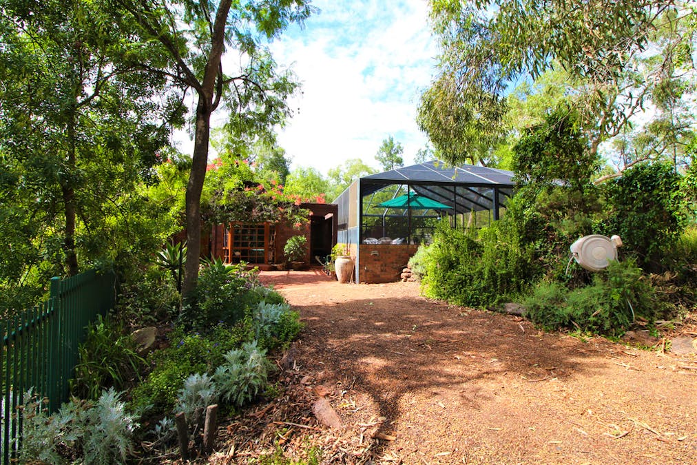 8 Maegraith Place, Griffith, NSW, 2680 - Image 20