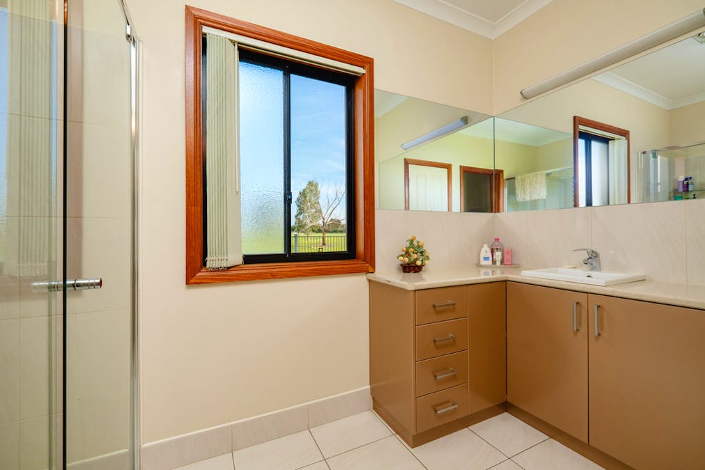 42 Table Top Road, Thurgoona, NSW, 2640 - Image 16