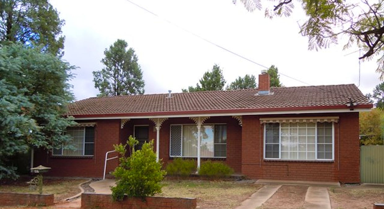 87 Douglas Street, Narrandera, NSW, 2700 - Image 1