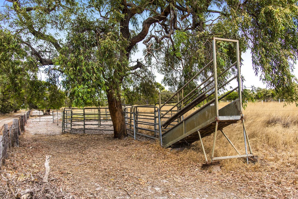 1960 Brand Highway, Muchea, WA, 6501 - Image 10