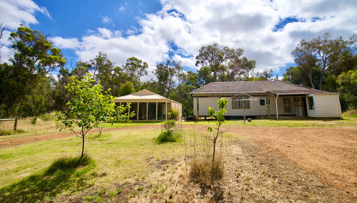 1884 Chittering Road, Lower Chittering, WA, 6084 - Image 2