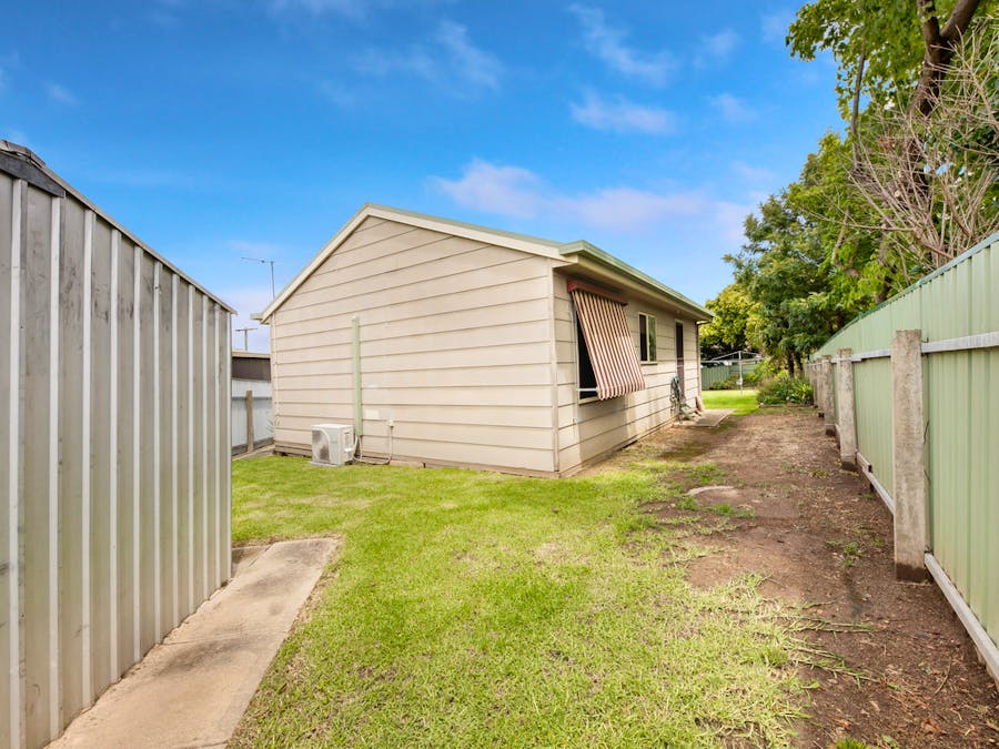 2 Twomey Court, Wodonga, VIC, 3690 - Image 15