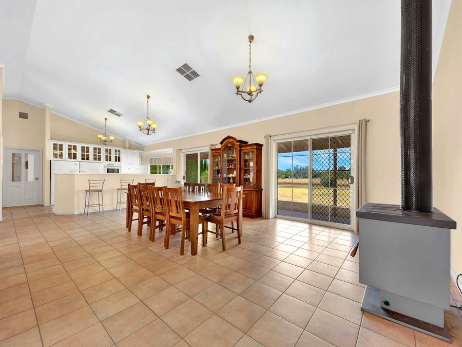 37 Willow Way, Table Top, NSW, 2640 - Image 7