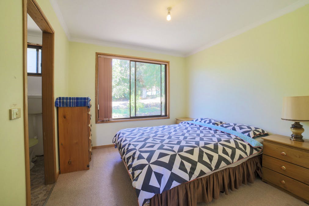 2144 Tawonga Gap Road, Tawonga South, VIC, 3698 - Image 3