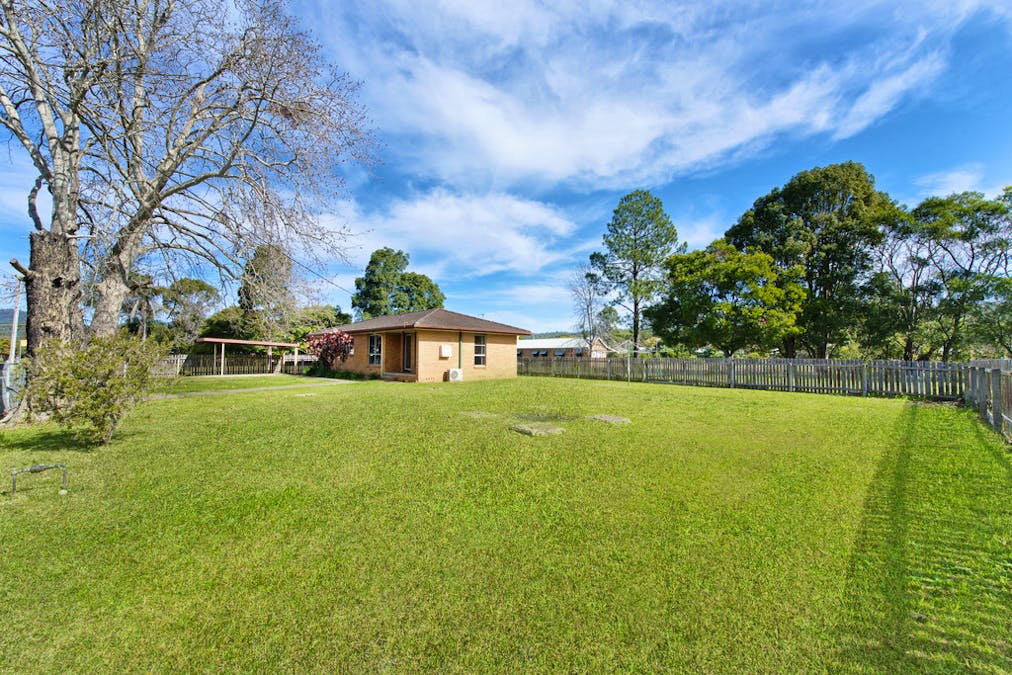 18 Railway Street, Kendall, NSW, 2439 - Image 2